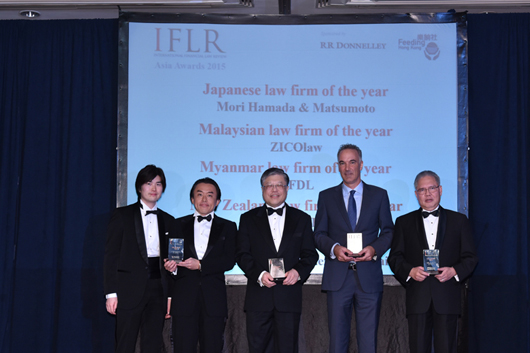 IFLRのAsian Law Awardにて受賞式